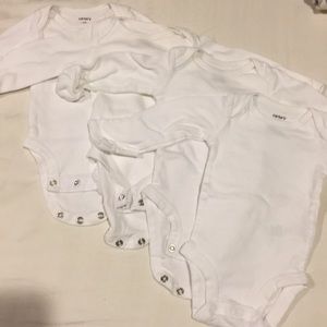 4 pack of white long sleeve onesies